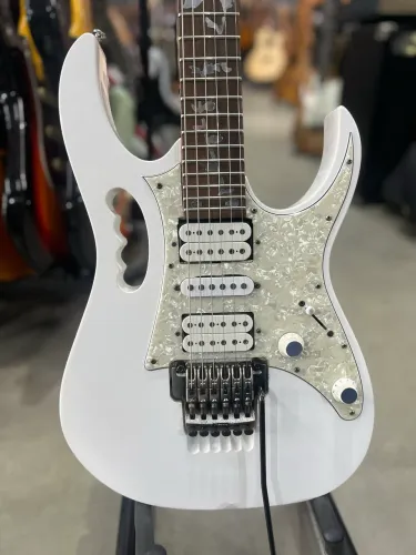 Guitarra Ibanez JEM jr