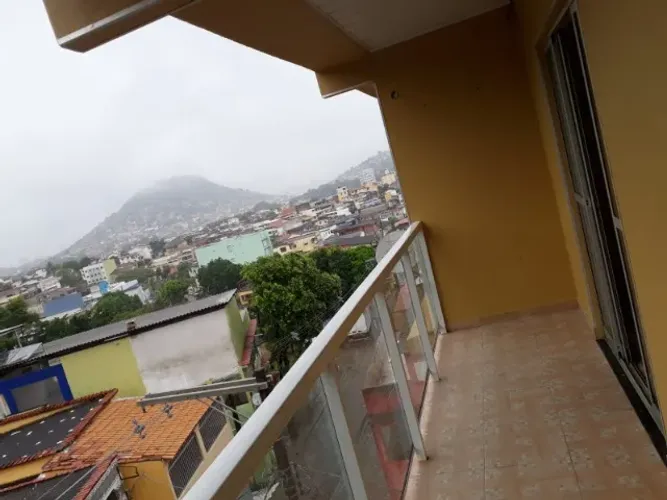 Prédio com 4 apartamentos em Tabuazeiro, Vitória-ES