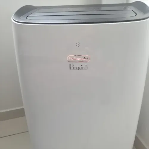 AR CONDICIONADO PORTATIL 12000 BTUS 4 MESES DE USO
