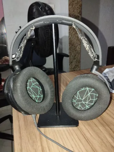 fone steelseries arctis 5 R$ 250