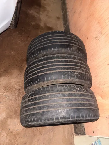 Pneus 225/45-17