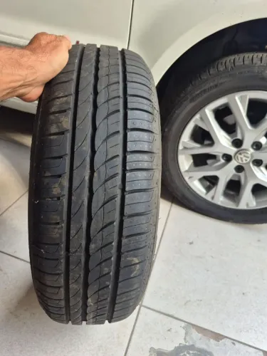 Pneus Pirelli Novos