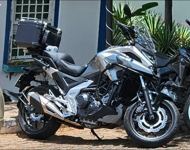 HONDA NC 750X - 2025/2025 - 3.079 KM - NA GARANTIA DE FÁBRICA