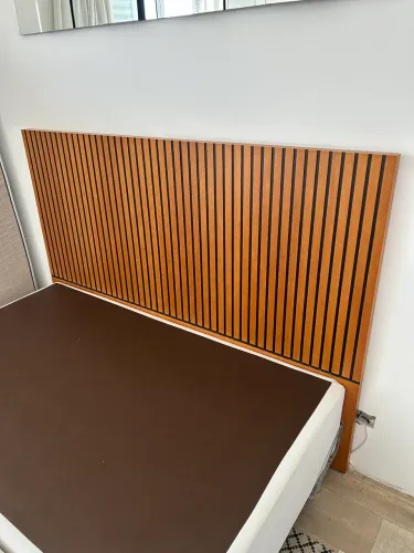 Cabeceira de cama queen de Jequitibá