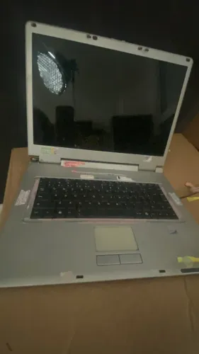 Notbook Itautec - ideal para Peças ou recuperação 