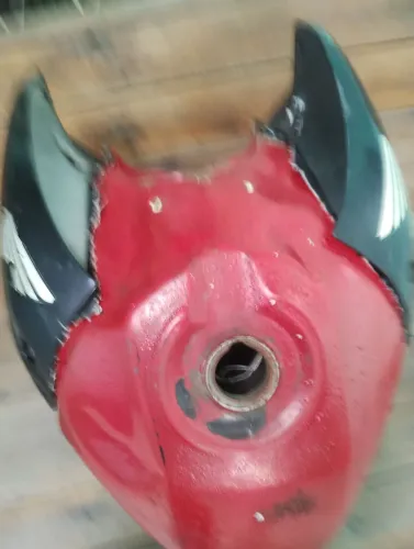 Tanque da Titan 2014 +bomba de combustível 