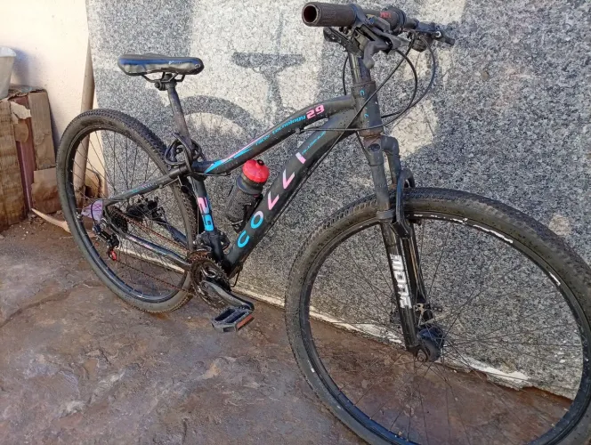 Bicicleta Aro 29 - Freio a Disco, Câmbio de Alta Precisão e Design Esportivo