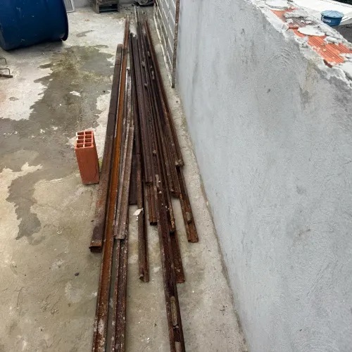 Ferragens para telhado ou portão 