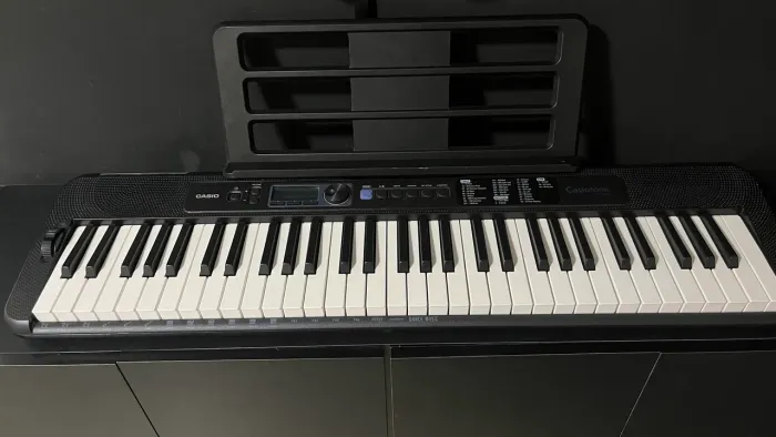 Teclado Casio Casiotone CT-S300 - 61 Teclas