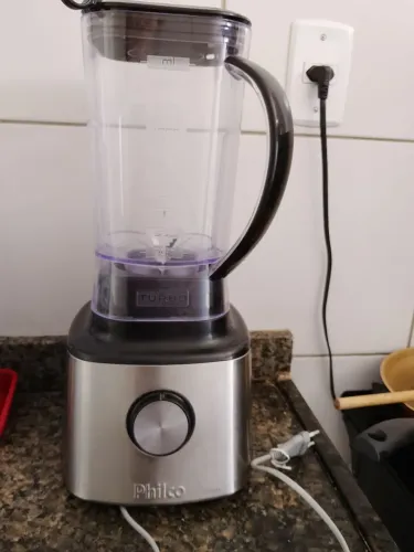 Vendo liquidificador semi-novo