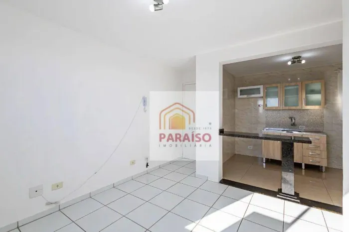 Apartamento com 3 dormitórios para alugar, 46 m² no Capão Raso - Curitiba/PR