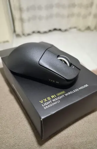 MOUSE GAMER VXE R1 NOVO NA CAIXA