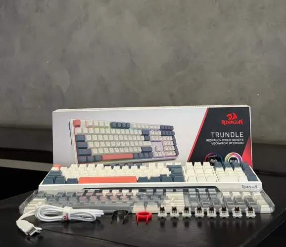 Teclado Gamer Mecânico Redragon RGB