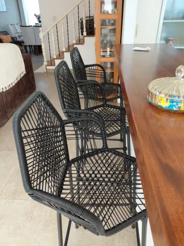 banquetas altas de Rattan sintético preta