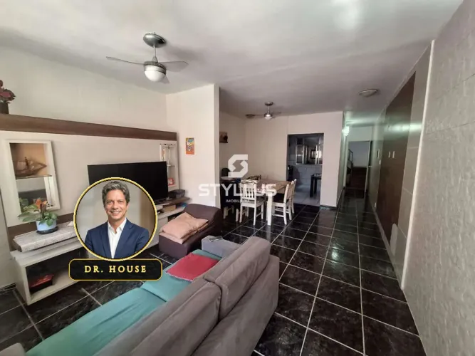 Casa Triplex Espaçosa com 5 Quartos e 3 Banheiros em Maria da Graça! M66B