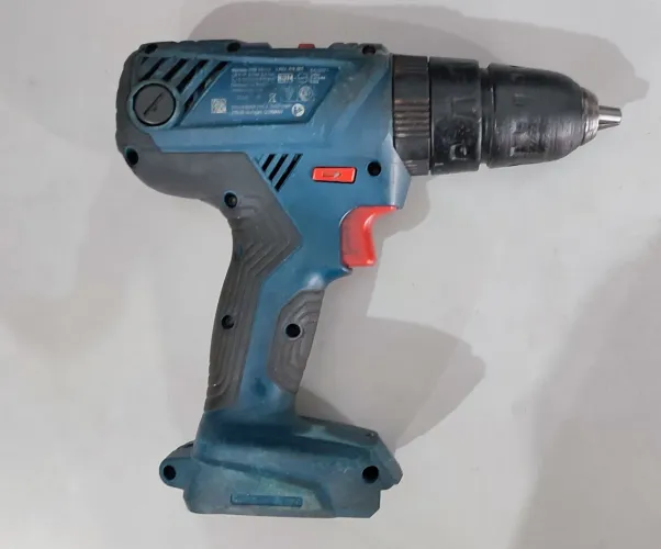 Parafusadeira Bosch 18v GSB 180-LI
