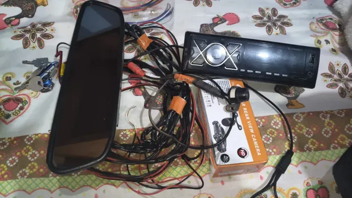 Vendo rádio de carro completo 