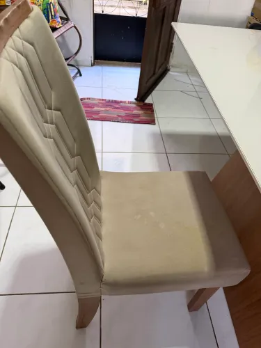 Vendo mesa de 6 cadeiras de vidro 