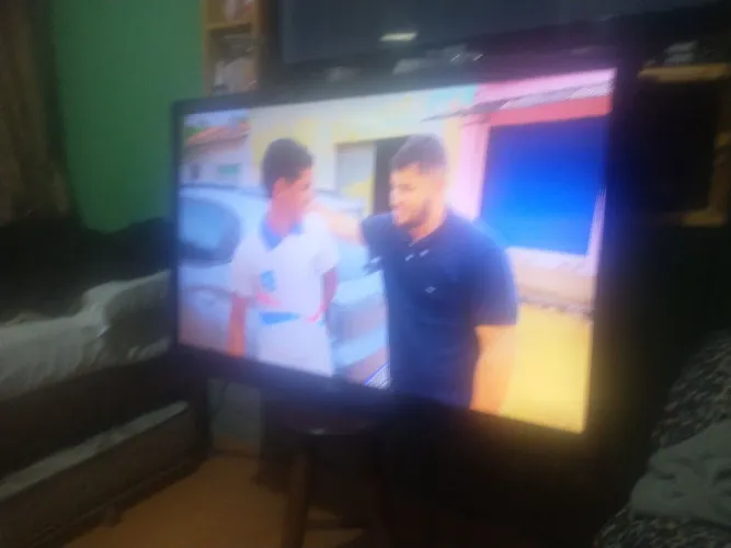 LG 42 polegada