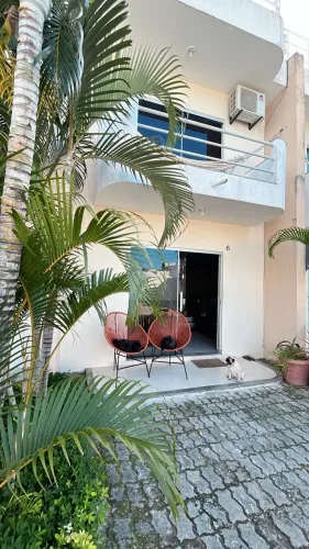 CASA DUPLEX COM TERRAÇO VISTA MAR