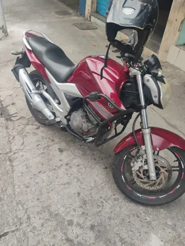 Fazer 250