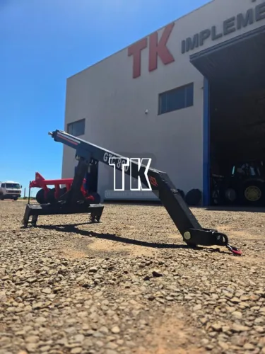 cod. 1568 GUINCHO TRASEIRO MECÂNICO NOVO 800 KG CIMAG 2026 - Tk Tratores Nova Andradina-MS