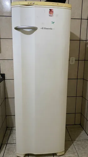 Geladeira Electrolux usada
