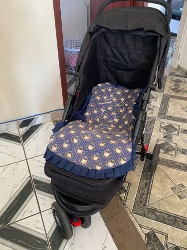 Carrinho de bebê voyage Delta