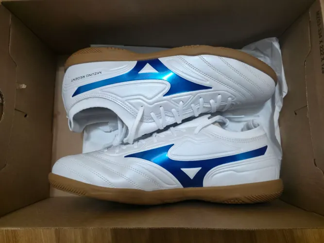 Chuteira Mizuno