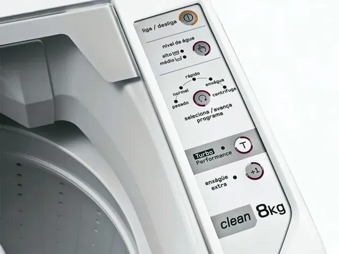 Lavadora e centrifugadora de Roupas Brastemp 8 kg Clean