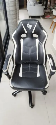 Cadeira Gamer Pichau - Couro Preto e Branco