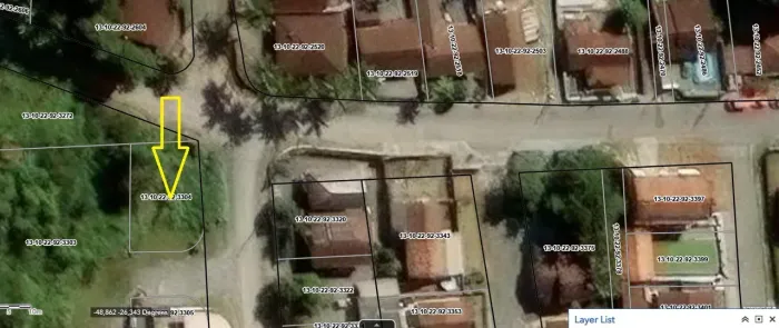 Terreno nas proximidades br 101, ideal para pequeno galpão, casa ou geminado, zoneamento u