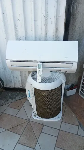 Springer Midea Inverter 9.000 btus 