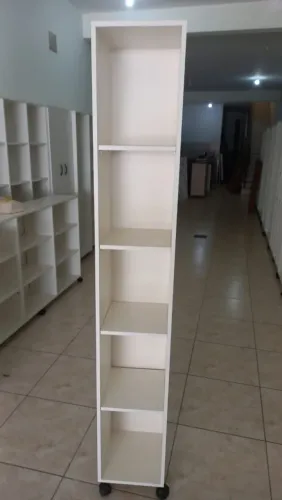 Livreiro slyn MDF novo 1.90x0.30x0.30