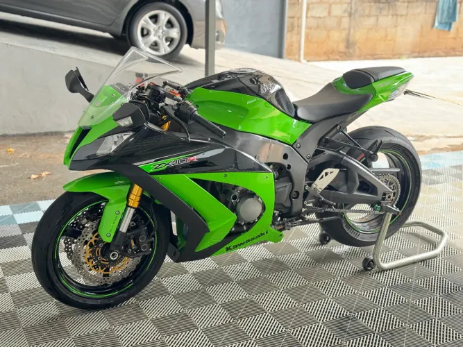 Kawasaki Ninja ZX10 R