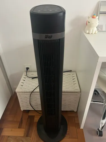 Vendo 2 ventiladores em ótimo estado, com controle remoto. R$ 250 cada. Entrega em mãos.