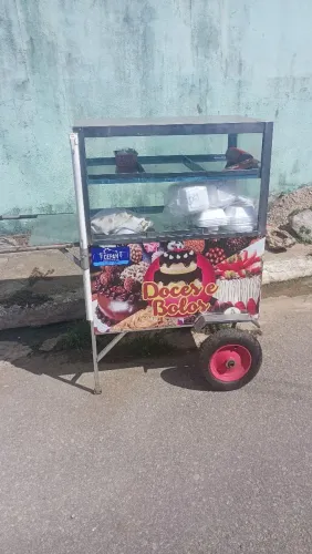 Carrinho de lanches e doces 