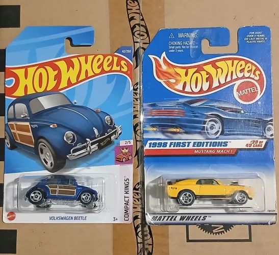 Hot wheels (lacrado) - Fusca + Mustang Mach 1 (First Edition)