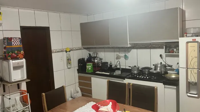 Vendo casa belíssima na santa Amélia