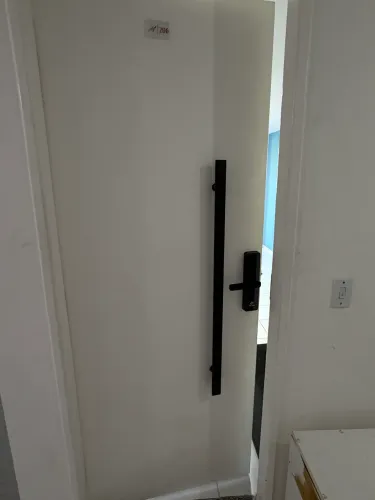 Alugo apartamento todo reformado com projetado e ar co