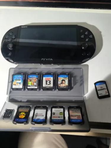 Ps vita slim com defeito+9 jogos e cartão 8GB