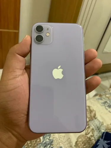 Celular iPhone 11
