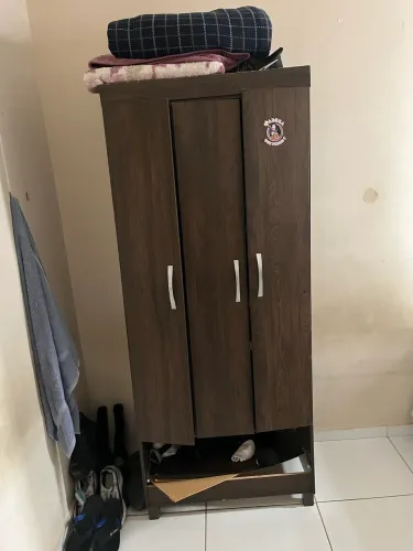 Guarda roupa usado 