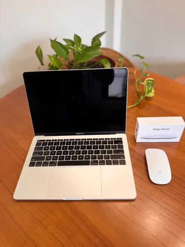 MACBOOK PRO 13 2017 A1708 RETINA | COM DEFEITO *** Leia ***