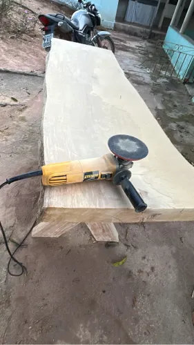 Vendo mesa de sucupira