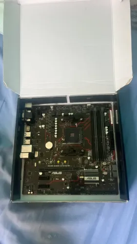 Placa-mãe B450m Gaming/br Amd Am4 (Faço parcelado no cartão)
