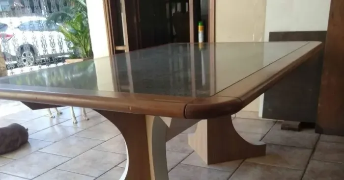 Tampo de mesa Mogno e mármore