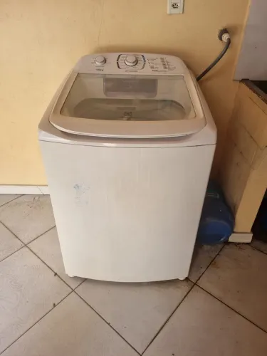 Maquina de lavar roupas