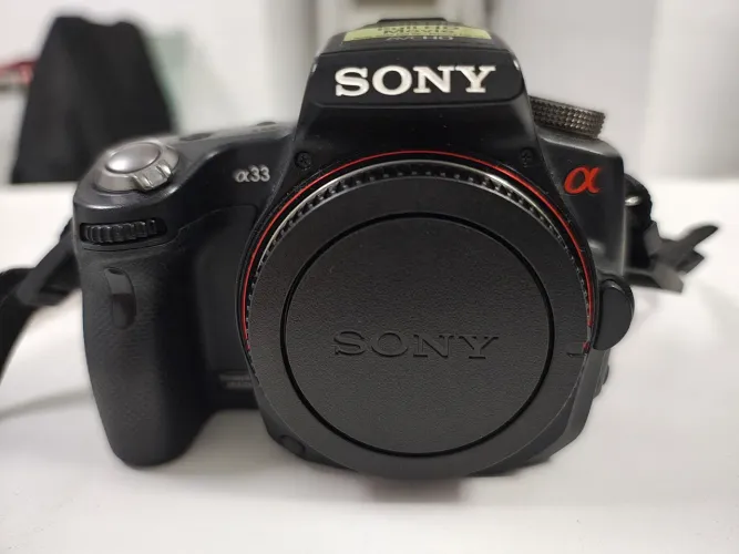 Máquina fotográfica alfa 33 Sony