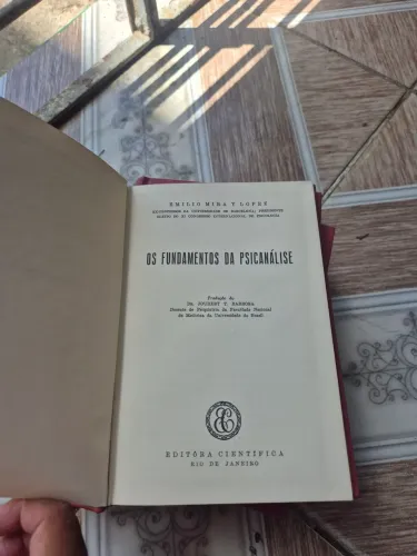 Livros antigos sobre psicologia